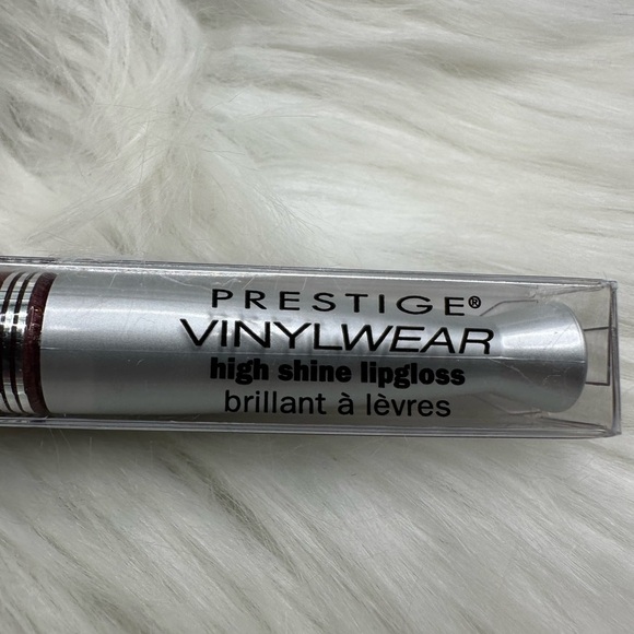 💚4/$10 Vinylwear Lip Gloss - Picture 2 of 5